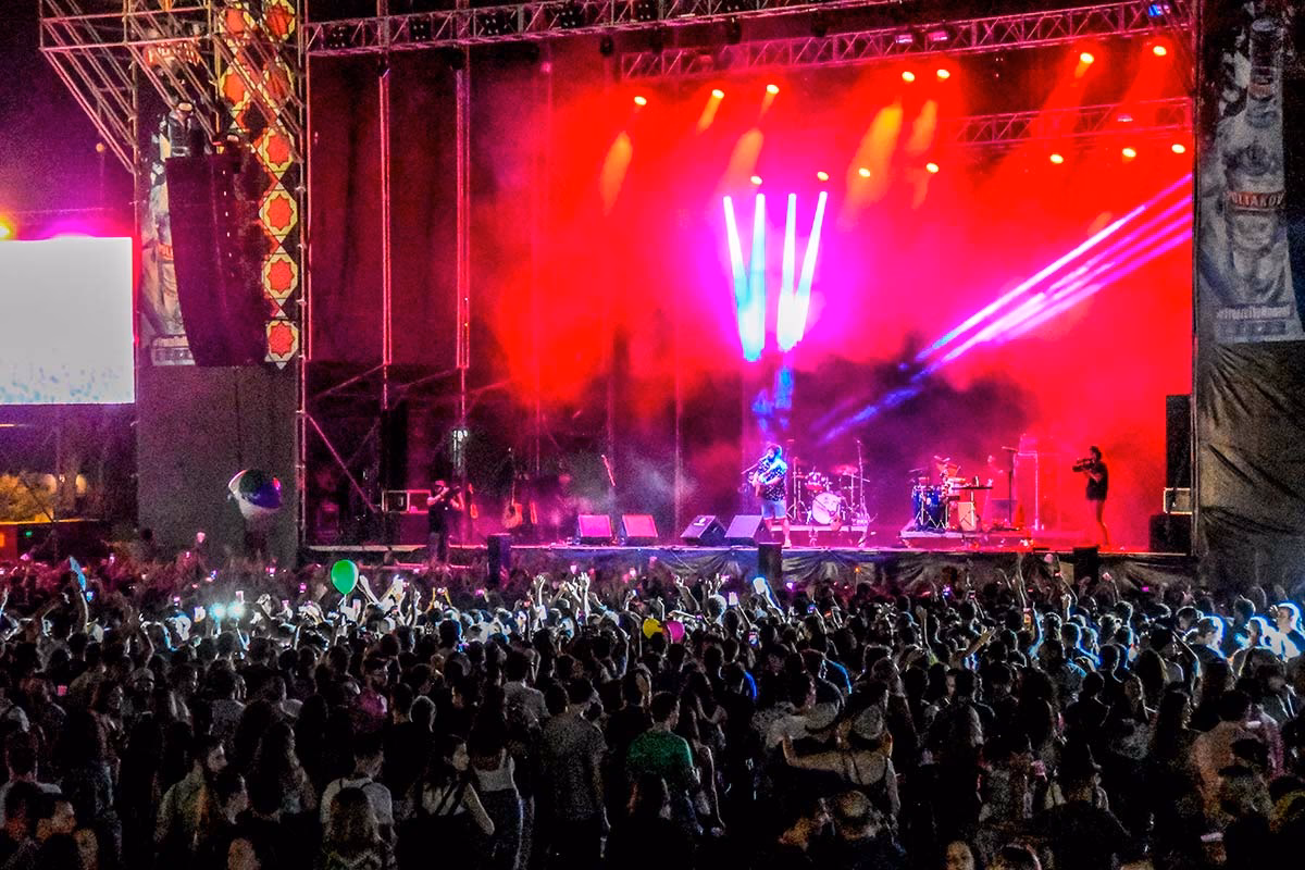 ¿Por qué producir música con una muestra de agua contaminada?