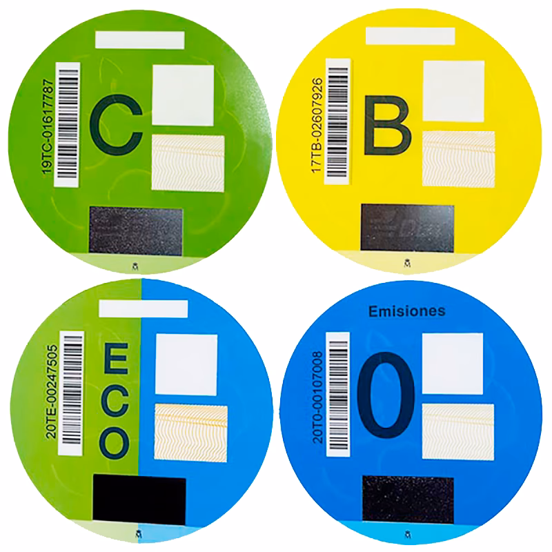 ¿Qué vehículos se distinguirán con el adhesivo medioambiental?