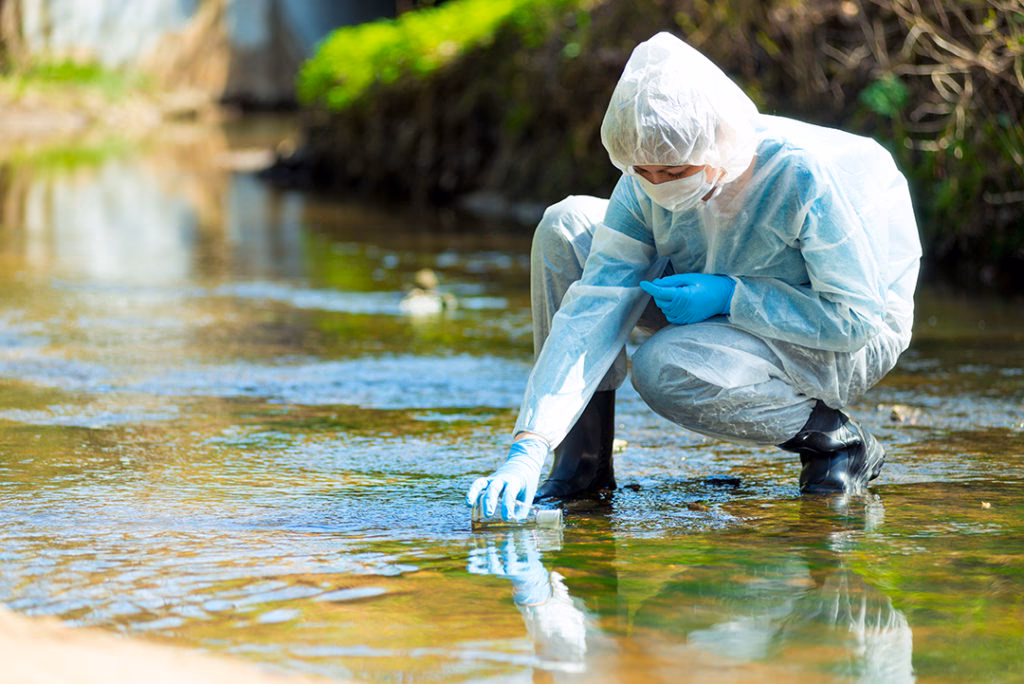 ¿Cómo se recuperan las aguas residuales contaminadas con metales pesados?