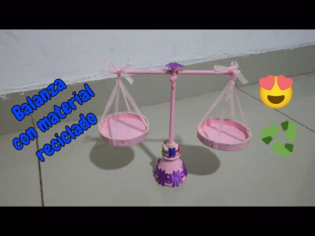 ¿Qué beneficios ofrece el proyecto de balanza con material reciclado?