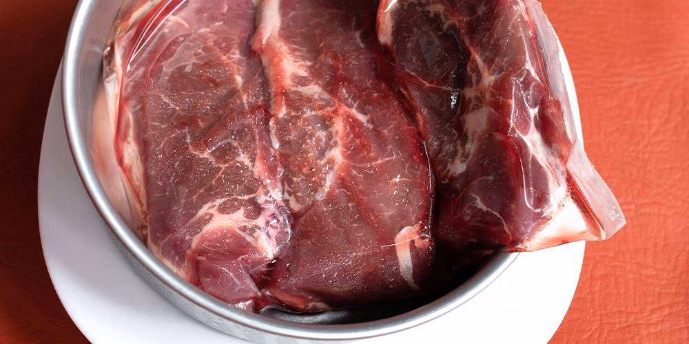 ¿Cómo descongelar la carne?