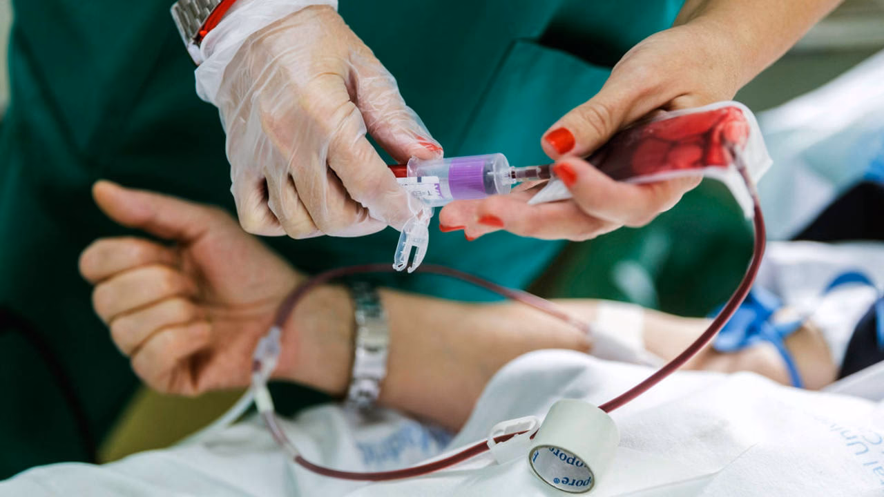 ¿Qué pasó con las transfusiones con sangre contaminada?