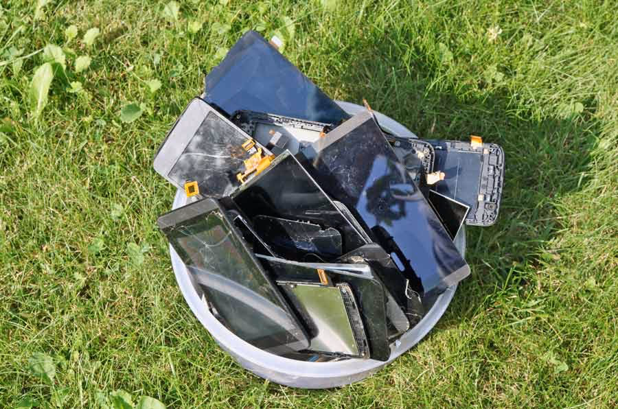 ¿Cómo evitar el impacto ambiental del celular?