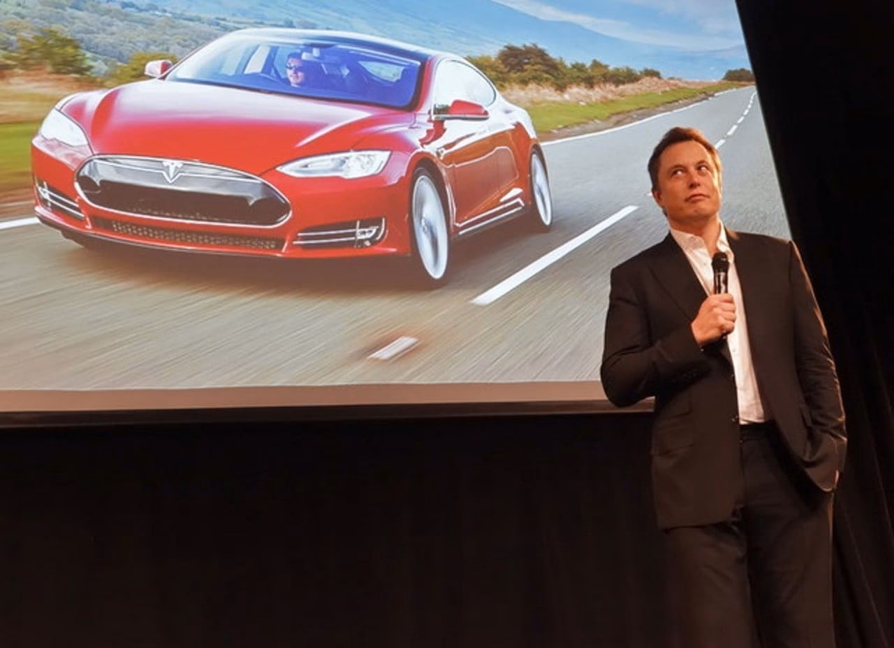 ¿Qué hace Tesla para reducir el impacto ambiental?