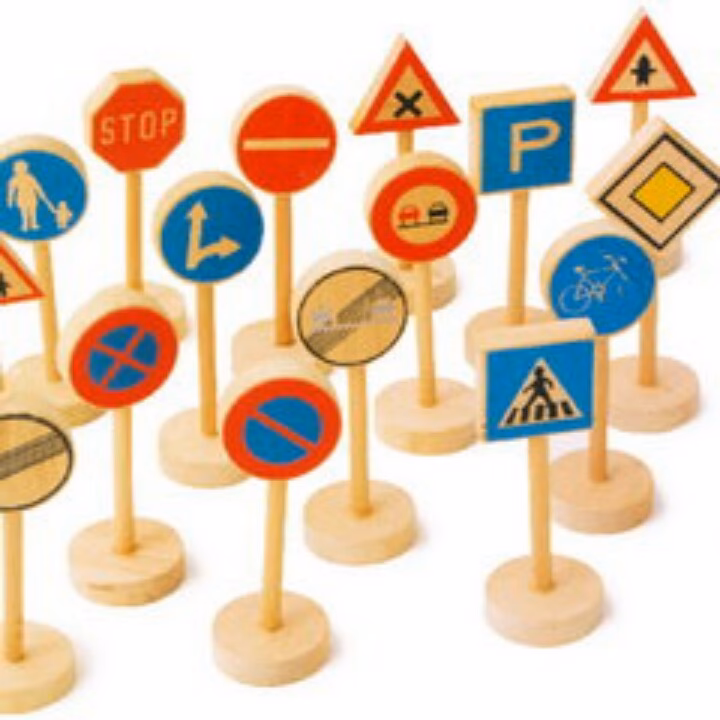 ¿Cómo colocar las señales de tránsito?