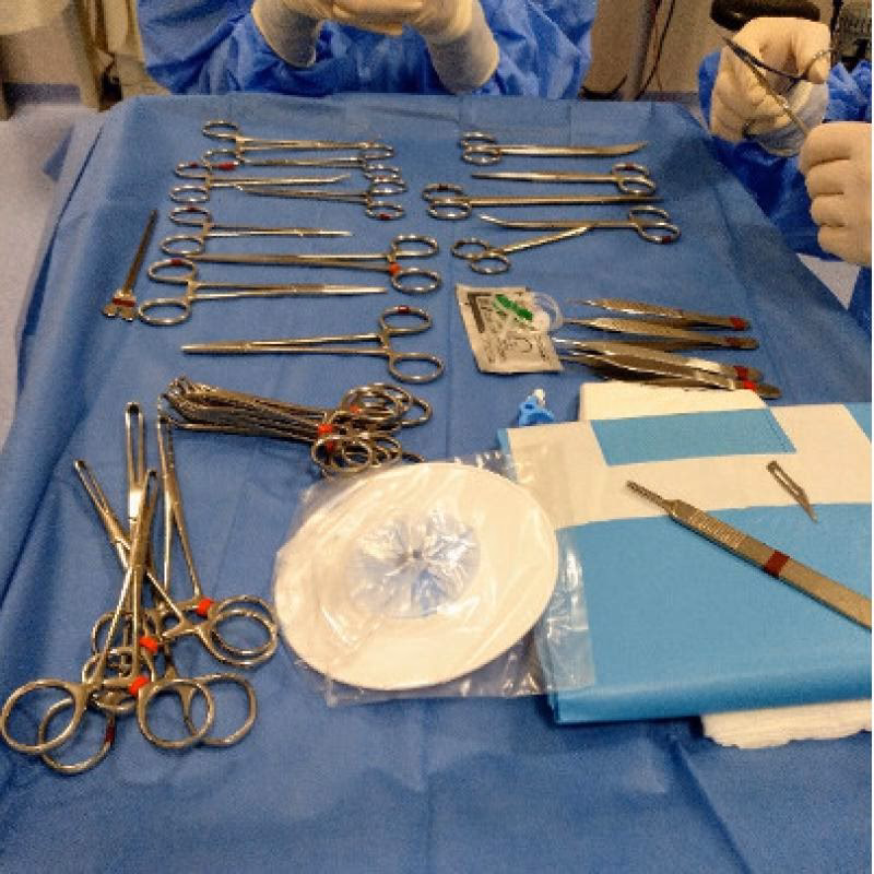 ¿Cuántas infecciones quirúrgicas se manifiestan en el domicilio?