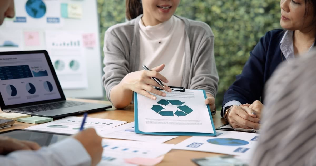 ¿Qué impacto económico puede tener la consultoría de sostenibilidad de greenme en mi negocio?