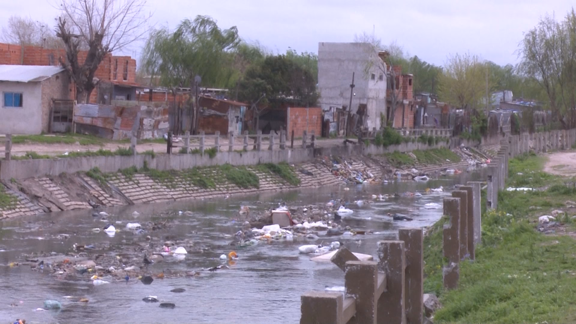 ¿Qué sensaciones expresan los vecinos de los arroyos Las Piedras y San Francisco?