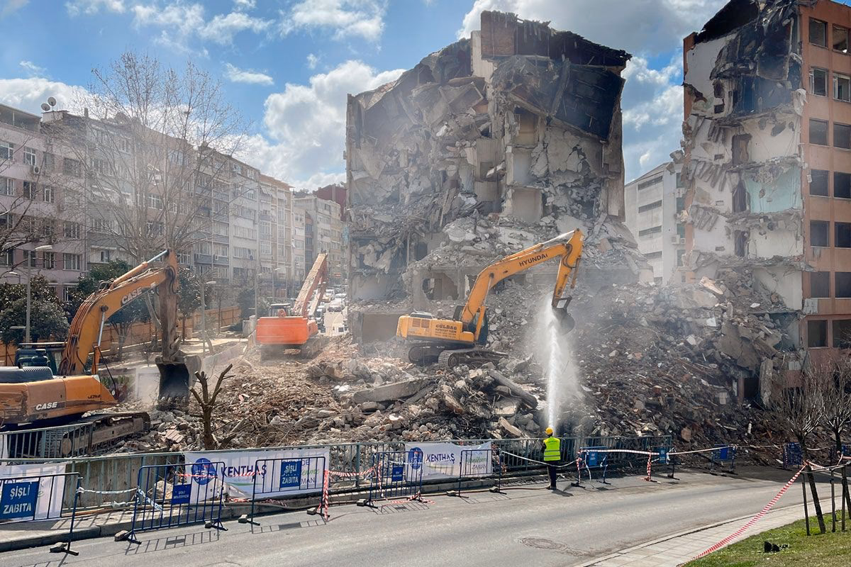 ¿Cuál es el papel de las ciudades en conflictos ambientales?