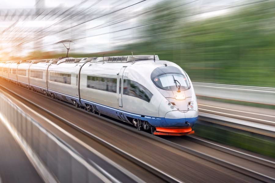 ¿Cuánto contaminan los buses y tren eléctrico?