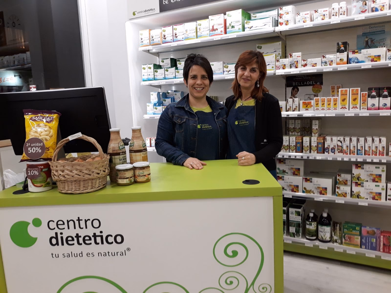 ¿Cuáles son los comercios de Pamplona?