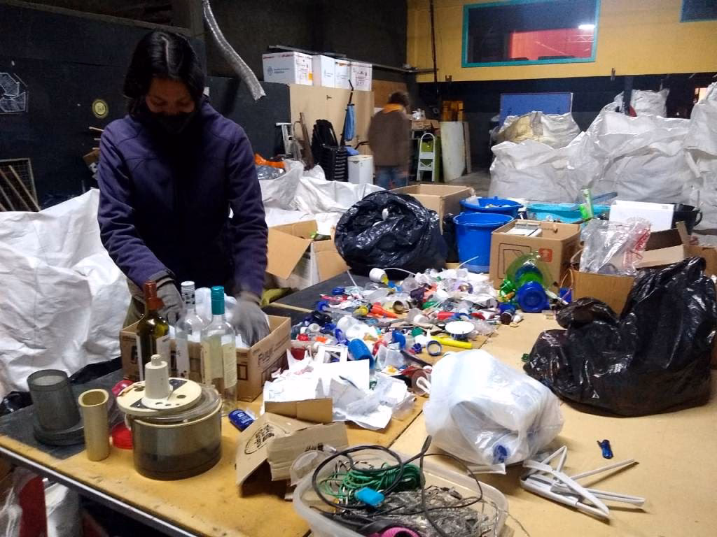 ¿Cómo se gestiona la limpieza y recogida de la basura en la ciudad?