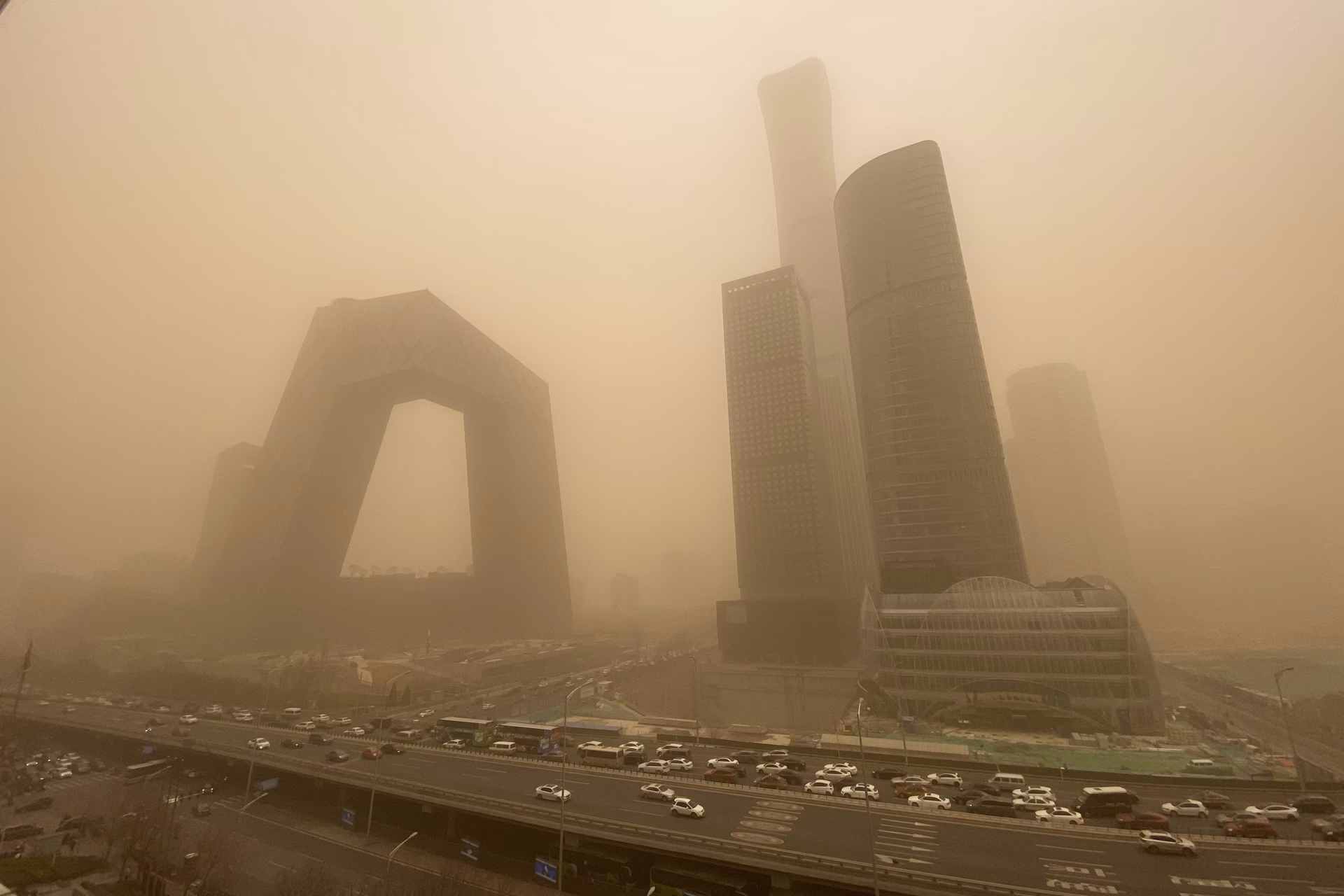 ¿Cuánto tiempo se necesita para limpiar los contaminantes de la atmósfera?