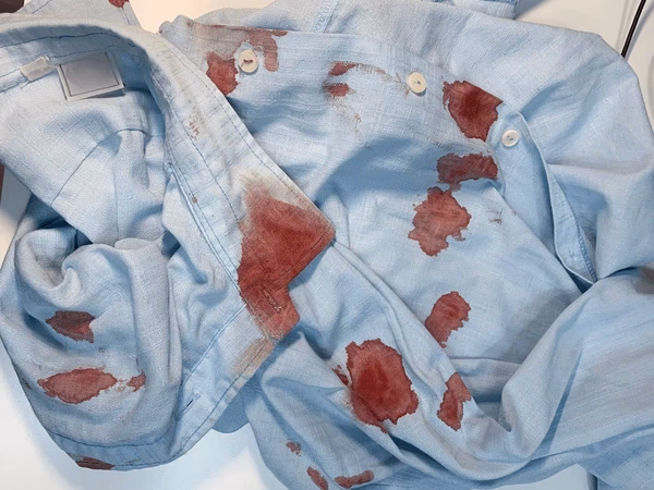 ¿Cómo desinfectar la ropa sucia o contaminada?