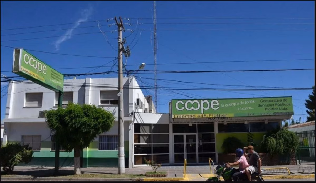 ¿Quién dirige la área ambiental en la Plata?