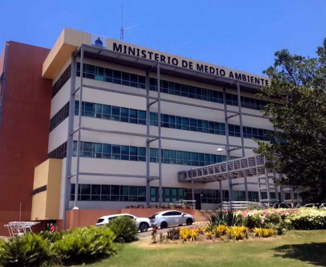 ¿Quién es el director general del Ministerio de recursos naturales y conservación del Medio Ambiente de Myanmar?