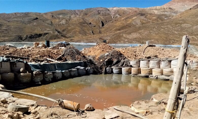 ¿Qué es un dique de cola?