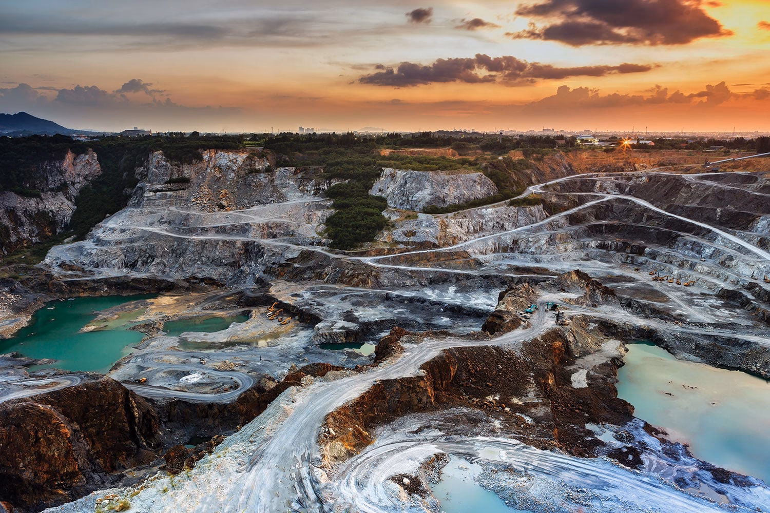 ¿Cómo se elimina el exceso de cobre del organismo?