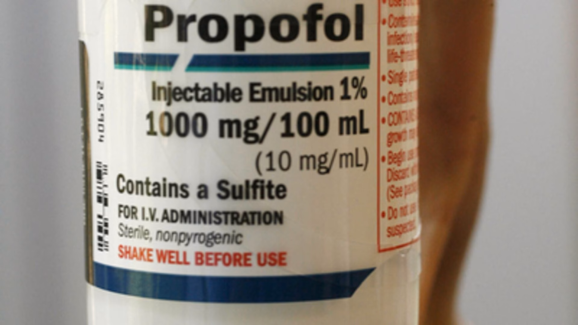 ¿Qué efectos secundarios tiene el propofol?