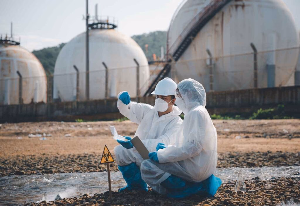 ¿Cuál es el contenido de un informe de contaminación del suelo?