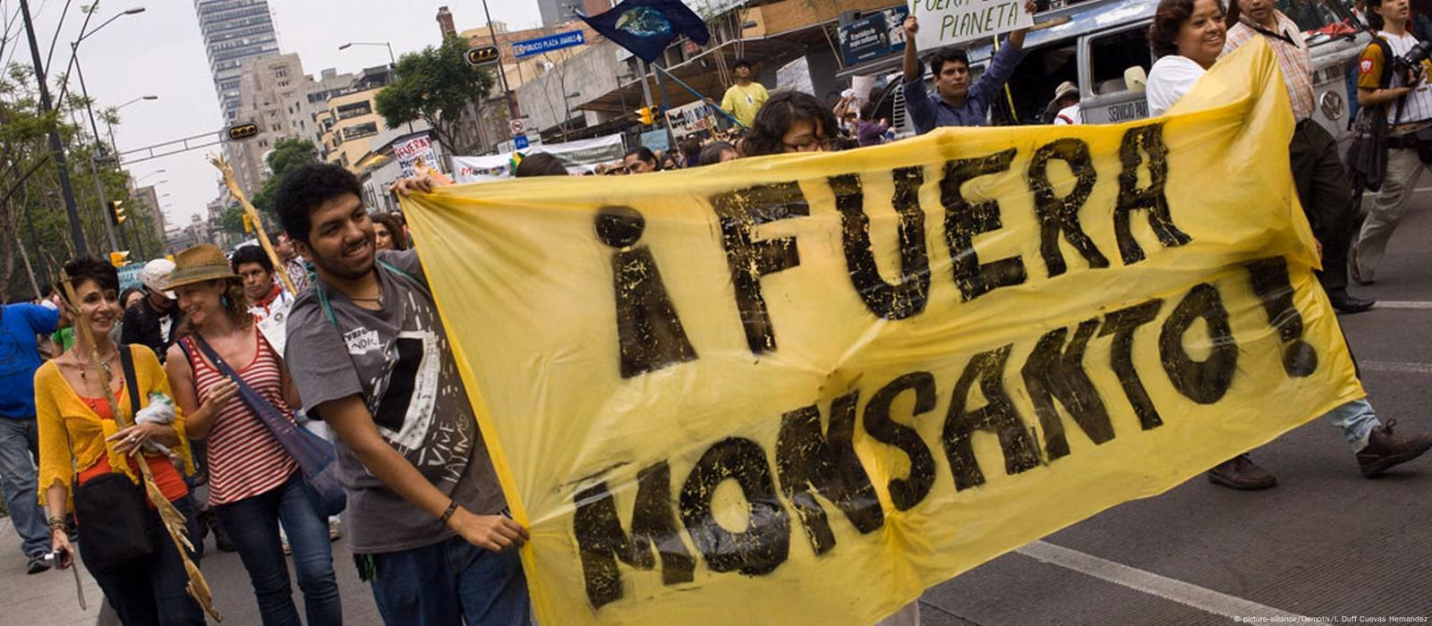 ¿Por qué Monsanto está contaminando a los agricultores?