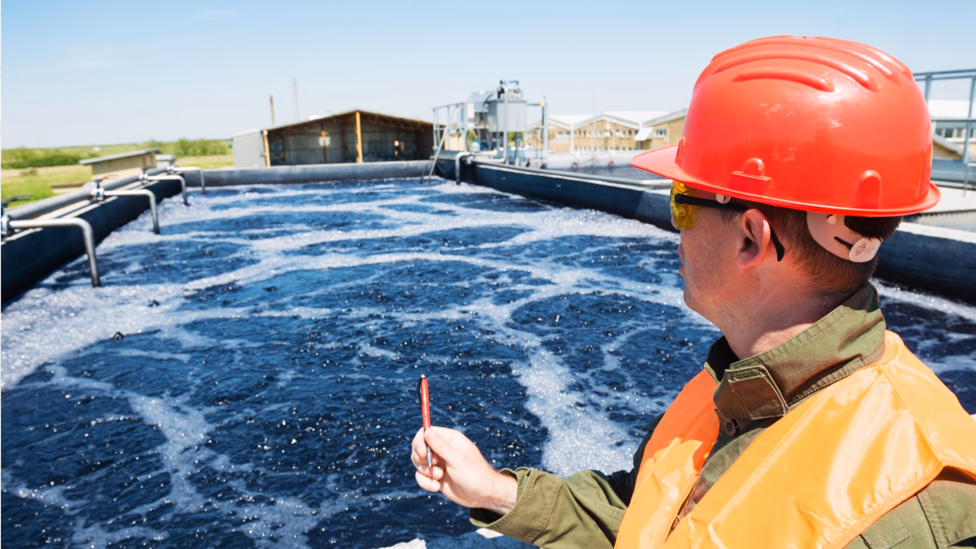 ¿Cómo se llama la empresa de tratamiento de aguas?