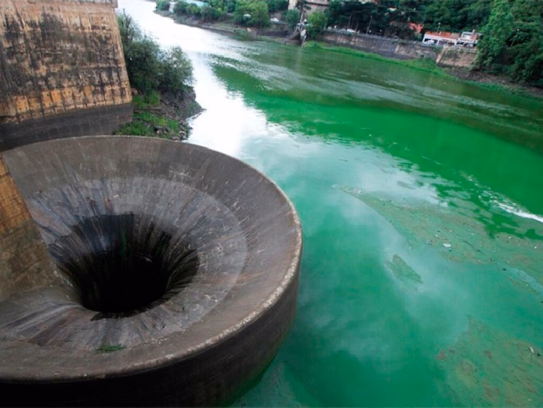 ¿Por qué Aguas Cordobesas no pagan el canon por el uso del agua cruda?