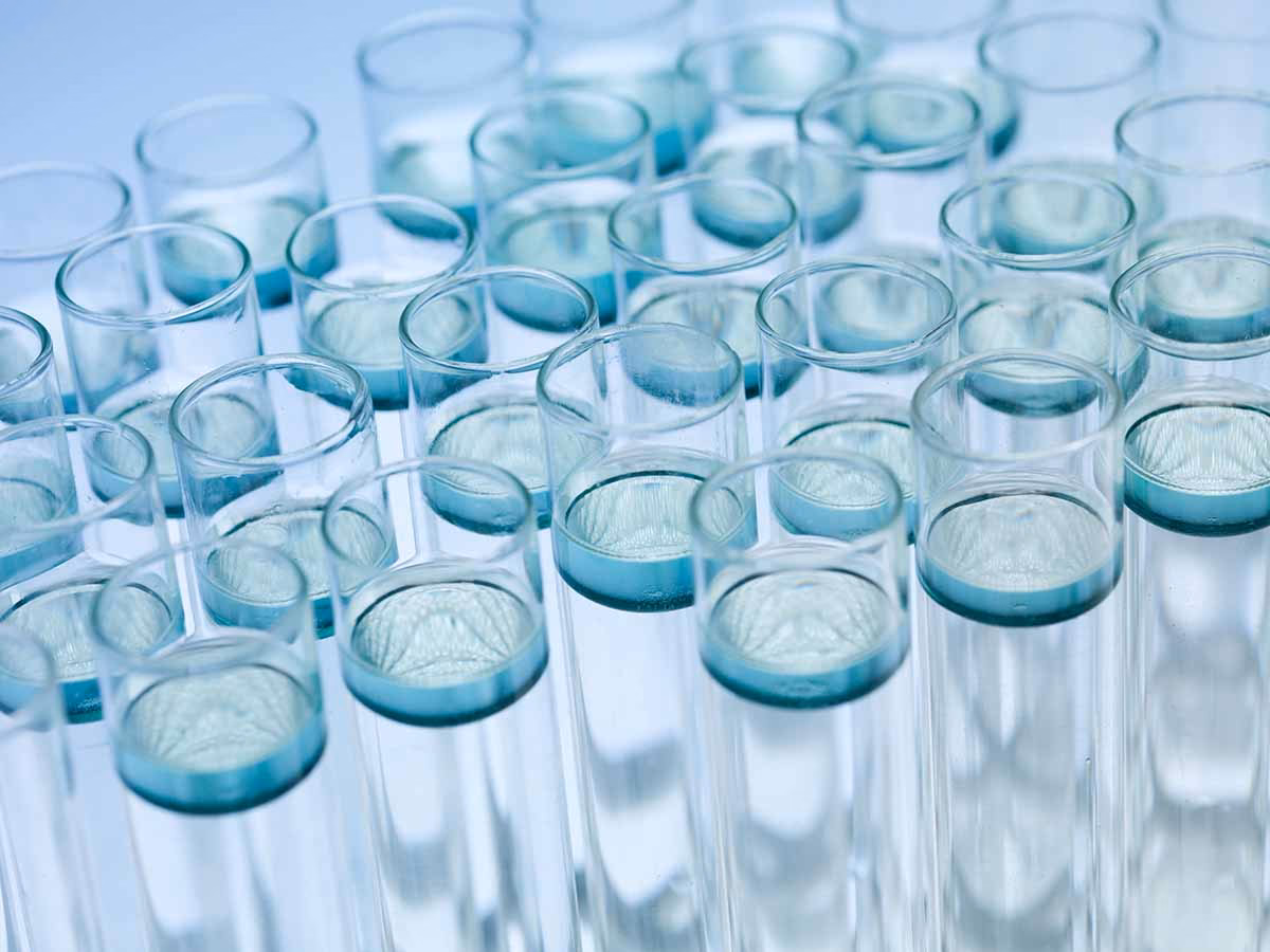 ¿Qué es la acidez del agua destilada?