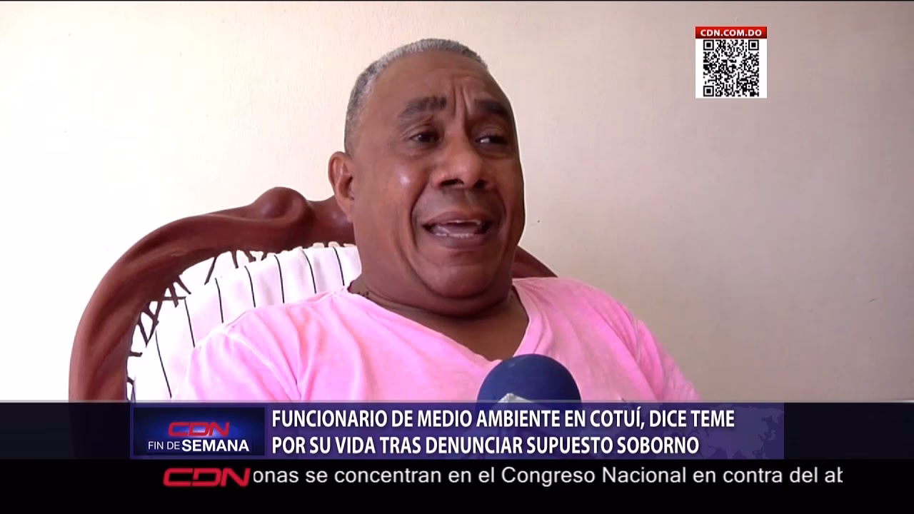 ¿Quién es el funcionario que trabajaba para la inspección de medio ambiente?