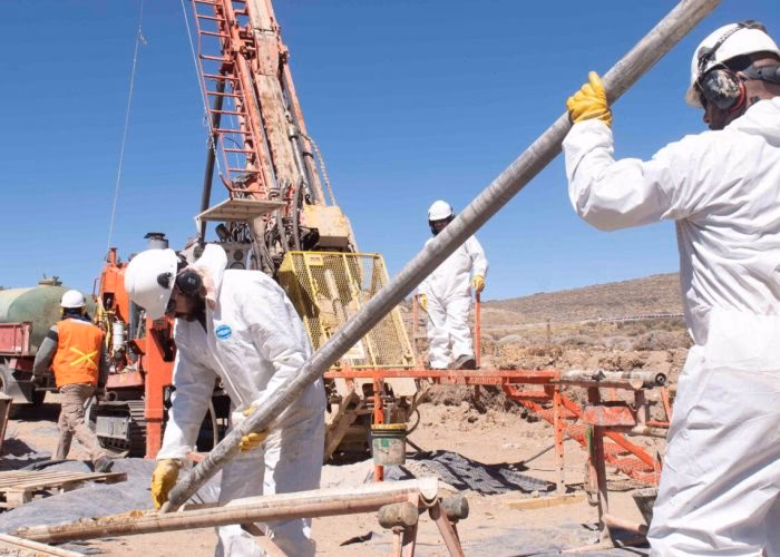 ¿Cuál es el riesgo ambiental del proyecto Hierro Indio?