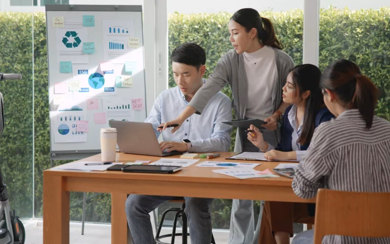 ¿Cuál es el horario de una consultora?