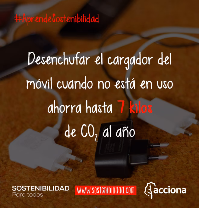 ¿Es peligroso dejar los cargadores enchufados?