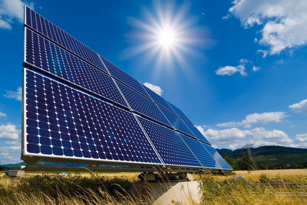 ¿Cuáles son los beneficios de la energía solar?
