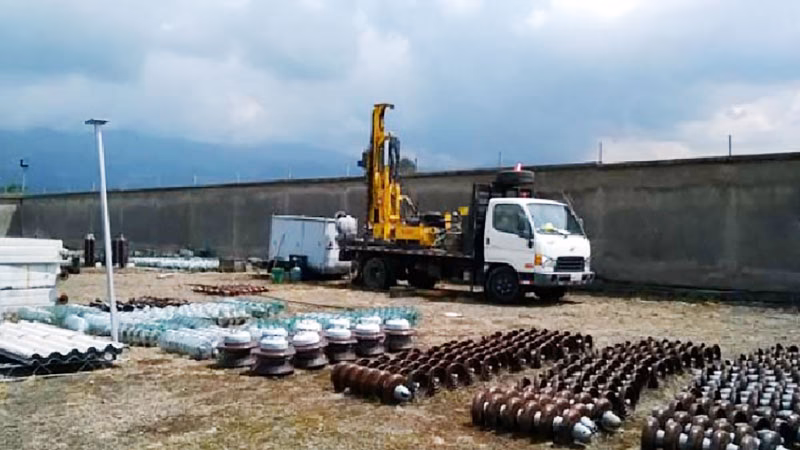 ¿Cómo se transportan los PCBs en el medio ambiente?