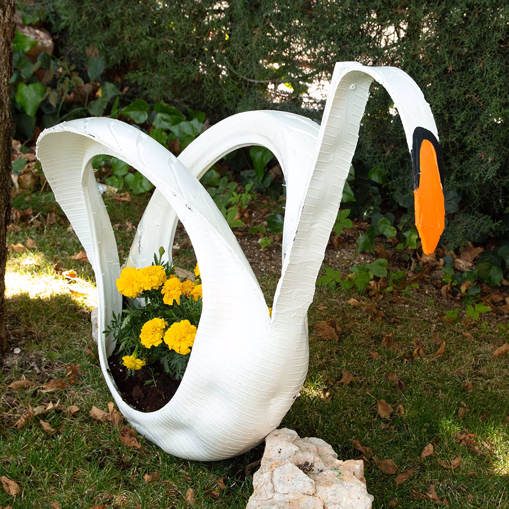 ¿Cómo hacer macetas recicladas?