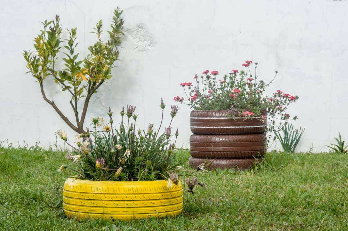 ¿Cómo hacer un macetero reciclado?