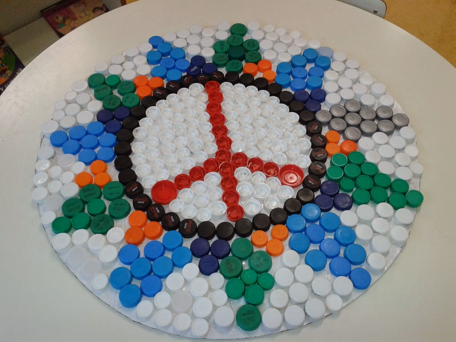 ¿Qué se puede usar como base para hacer un mandala natural?