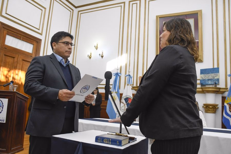 ¿Quién es el ministro de salud y la ministra de ambiente?