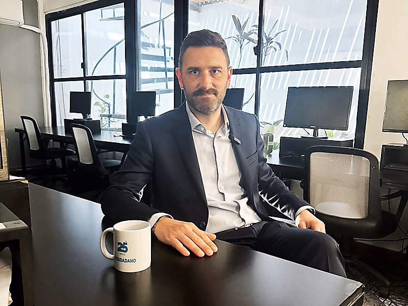 ¿Quién es el ministro de defensa de Santa Fe?