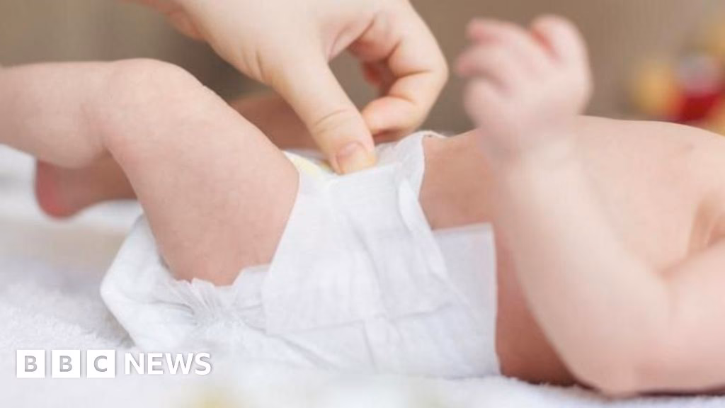 How many nappies are disposed of in Australia each year?