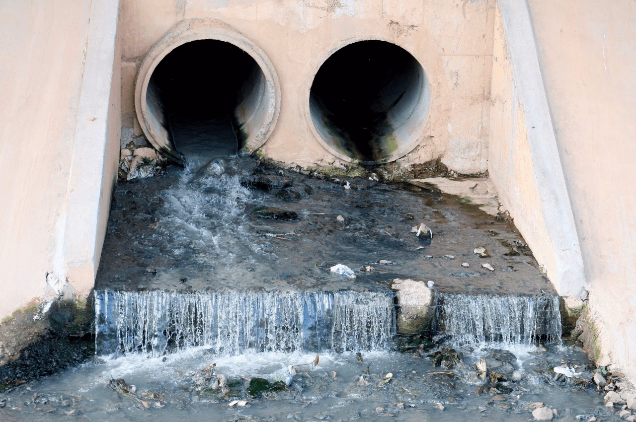 ¿Cuáles son los riesgos del agua residual?