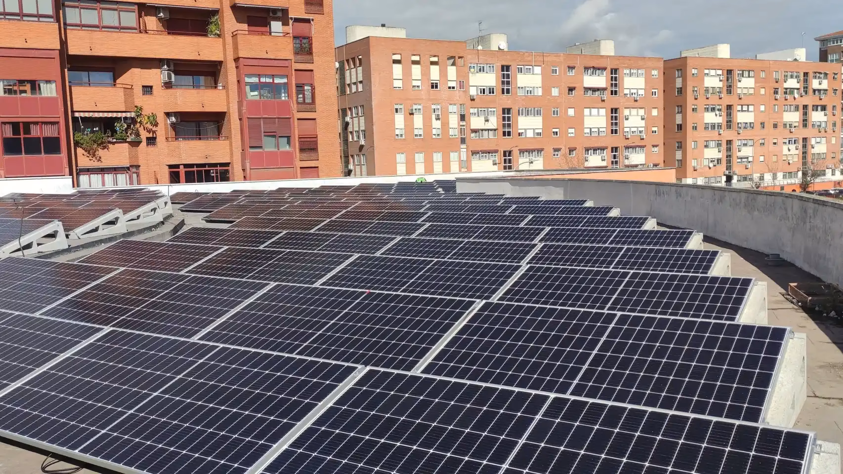 ¿Cómo colaborar con el IDAE en el reporte de ahorros energéticos?