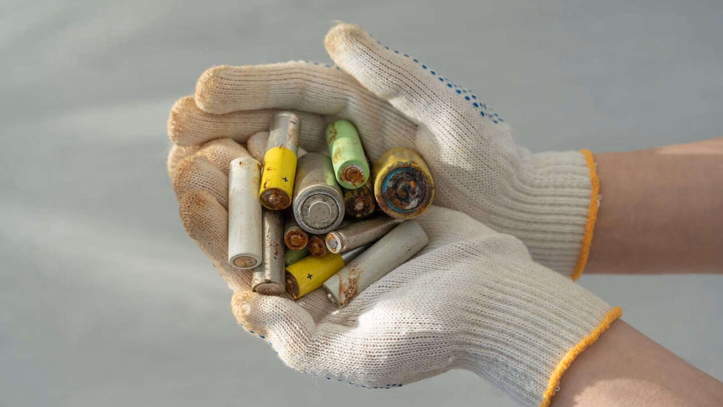 ¿Qué hacer con los rollos de negativos acumulados en el cajón del olvido?