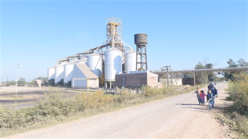 ¿Cuál es el combustible de la planta de Silos?