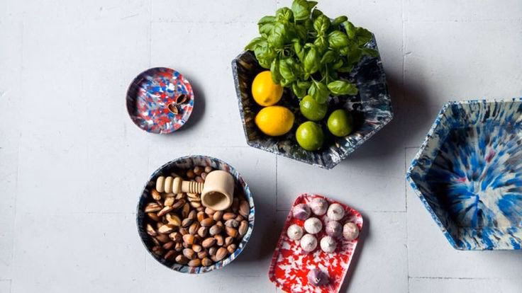 ¿Qué ofrece Precious Plastic para construir una fábrica de reciclaje?