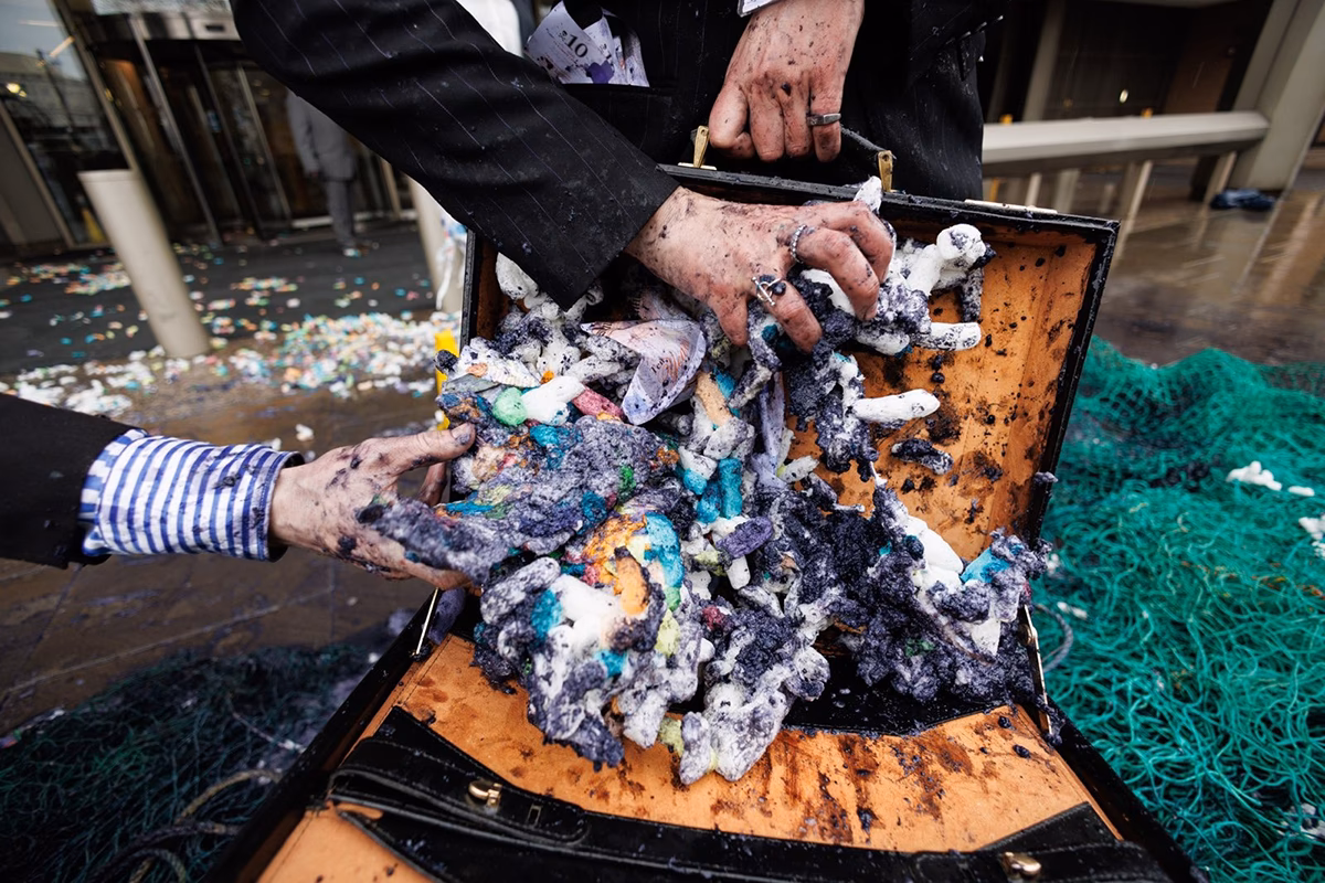 ¿Cómo prevenir la contaminación por las basuras de los buques?