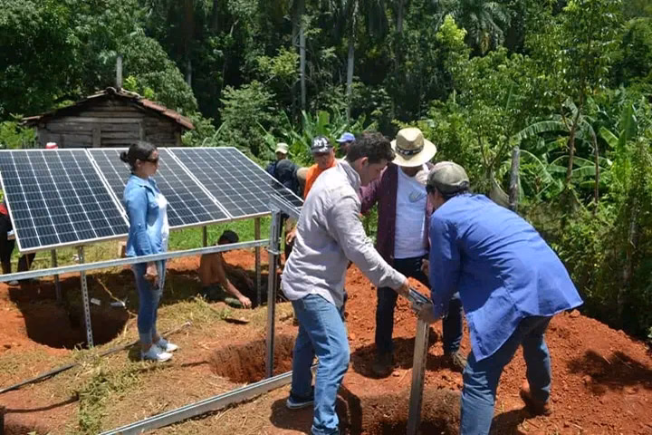 ¿Qué es el proyecto sobre energías renovables en mercados rurales?