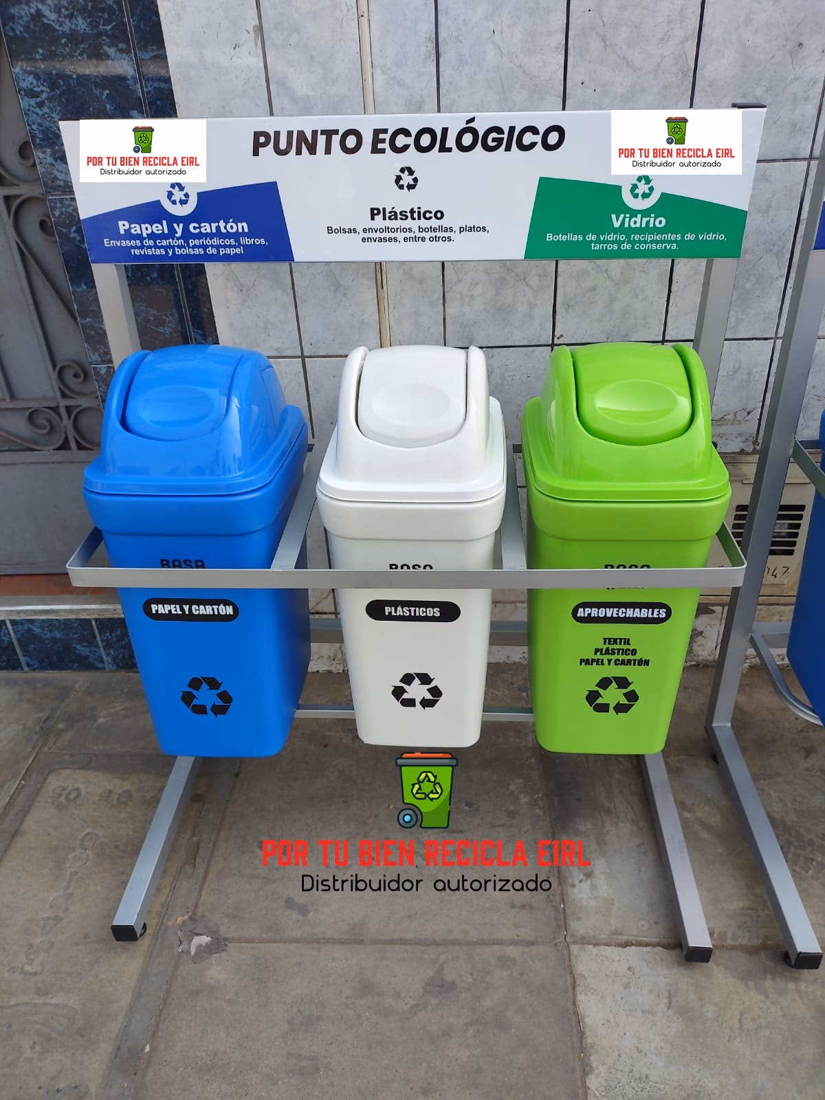 ¿Cuántos puestos tienen los puntos ecológicos reciclables?