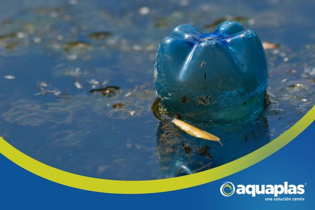 ¿Qué pasa si me baño en aguas contaminadas?