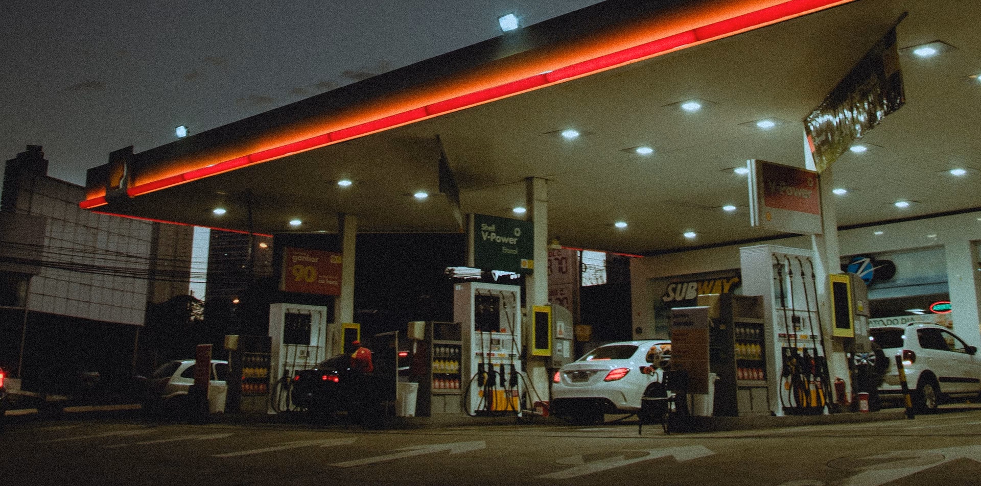 ¿Cuál es el papel de las estaciones de servicio en el medio ambiente?